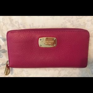 Michael Kors Wallet like new